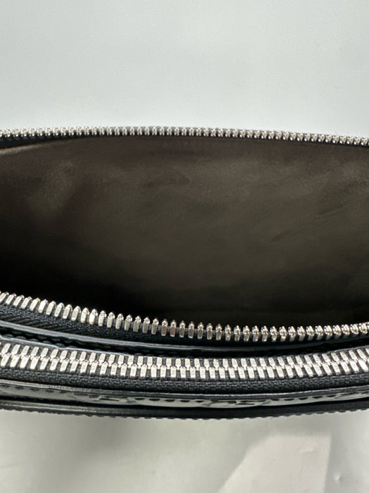Gucci Black Leather Guccissima embossed Zip Top Messenger Bag