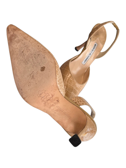 Manolo Blahnik Shoe Size 35.5 Light Tan Leather Slingbacks Pointed Toe Shoes Light Tan / 35.5
