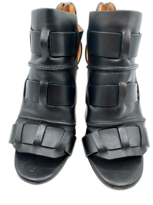 Givenchy Shoe Size 38 Black & Beige Leather Stiletto Gladiator Open Toe Sandals Black & Beige / 38