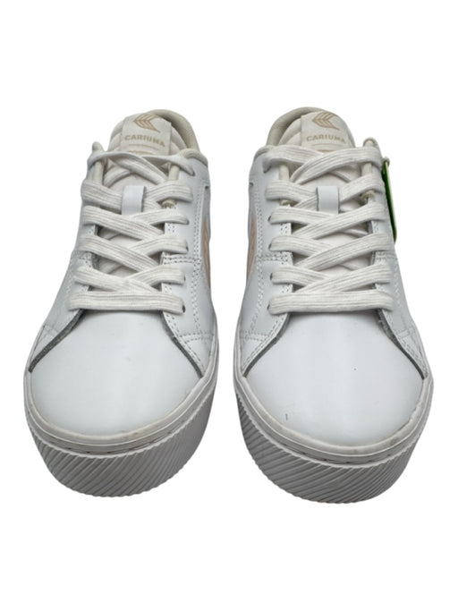 Cariuma Shoe Size 9 White & Beige Leather Upper Round Toe Logo Script Sneakers White & Beige / 9