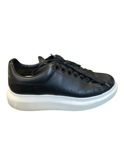 Alexander McQueen Shoe Size 37 Black & White Leather Lace Up Low Top Shoes Black & White / 37