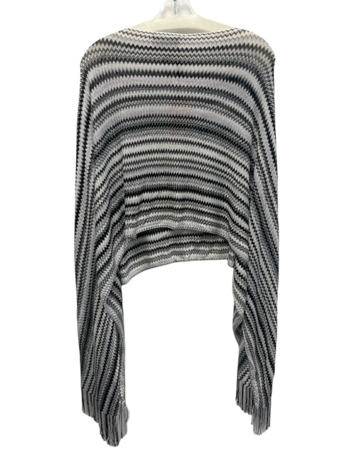 Missoni Black & White Viscose Crop Knit Stripe Fringe Poncho Black & White / One Size