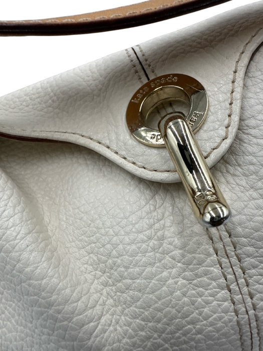 Kate Spade White & Brown Leather Toggle Clasp Shoulder Strap Pebbled Bag White & Brown / S