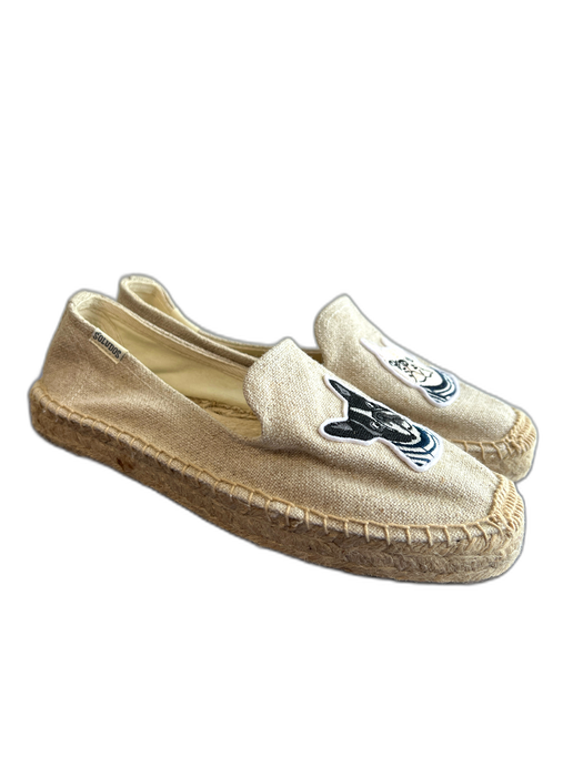 Soludos Shoe Size 7 Beige Canvas Espadrille Round Toe Embroidered Animals Shoes Beige / 7