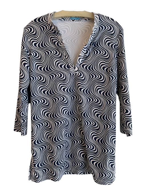 J. McLaughlin Size S Navy & white Nylon & Spandex V Neck Abstract 3/4 Sleeve Top Navy & white / S