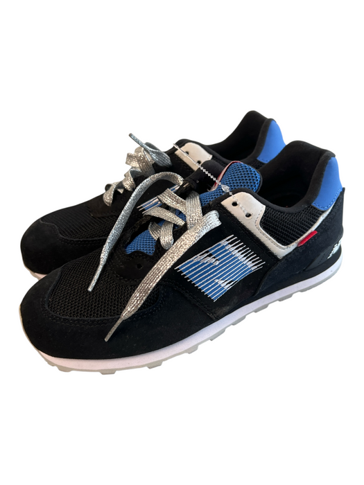 New Balance Shoe Size 8 Black Suede leather Rubber Sole Metallic Laces 574 Shoes Black / 8
