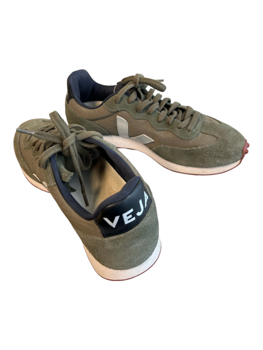 Veja Shoe Size 8 Green Suede Round Toe Embroidered Logo Lace Up Sneaker Sneakers Green / 8