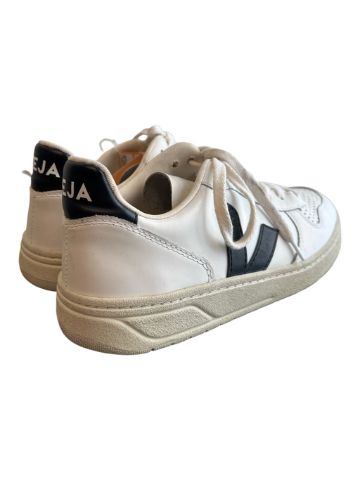 Veja Shoe Size 8 White & Animal Leather Almond Toe Perforated Lace Up Shoes White & Animal / 8