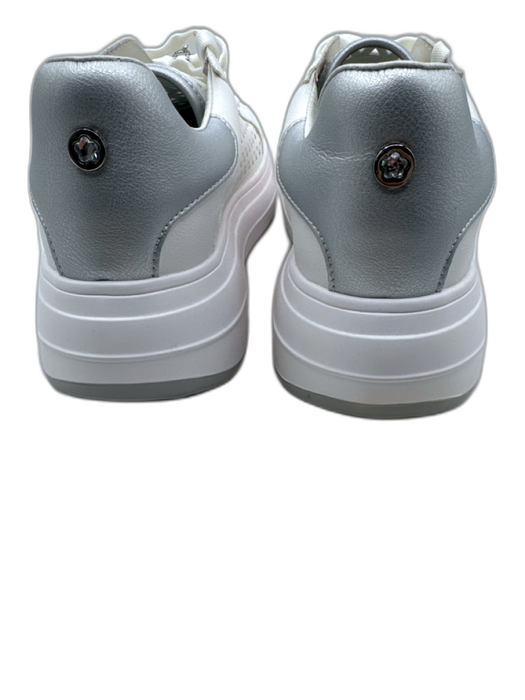 Apepazza Shoe Size 9 White & Silver Synthetic Upper Rhinestone Detail Sneakers White & Silver / 9