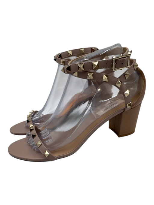 Valentino Garavani Shoe Size 38.5 Taupe Beige Leather Rockstud Sandals Taupe Beige / 38.5