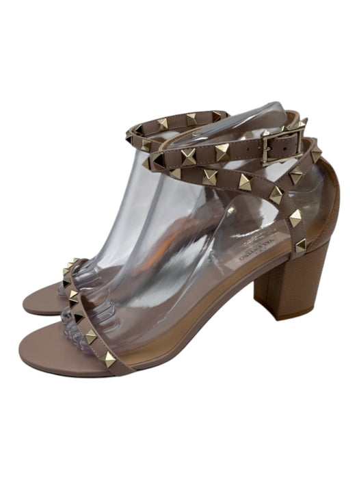 Valentino Garavani Shoe Size 38.5 Taupe Beige Leather Rockstud Sandals Taupe Beige / 38.5