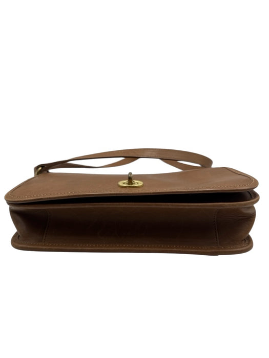Coach Light Brown & Brass Leather Flap Turn Lock Crossbody Strap Bag Light Brown & Brass / S
