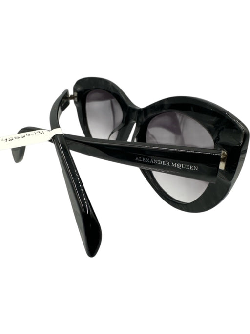 Alexander McQueen Black Acetate Gradient Lens Cat Eye Sunglasses Black