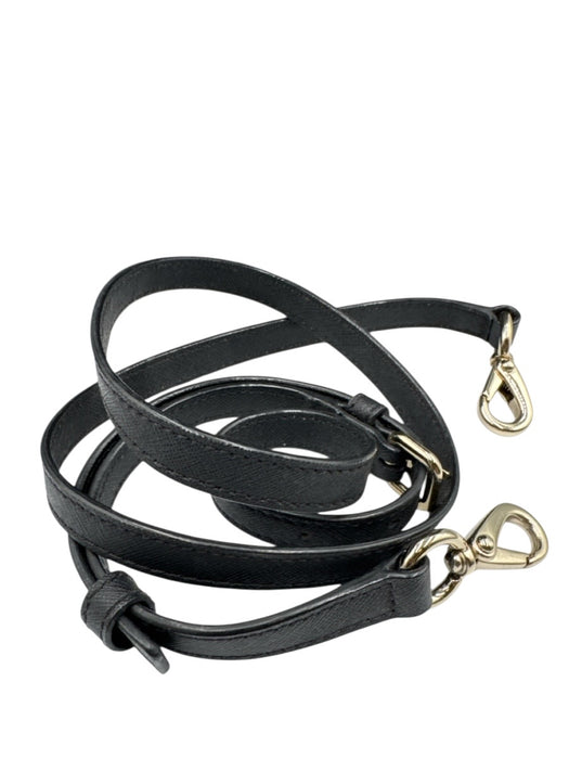 Kate Spade Black Saffiano Leather Logo Zip Top Square Shape Top Handle Bag Black / Medium