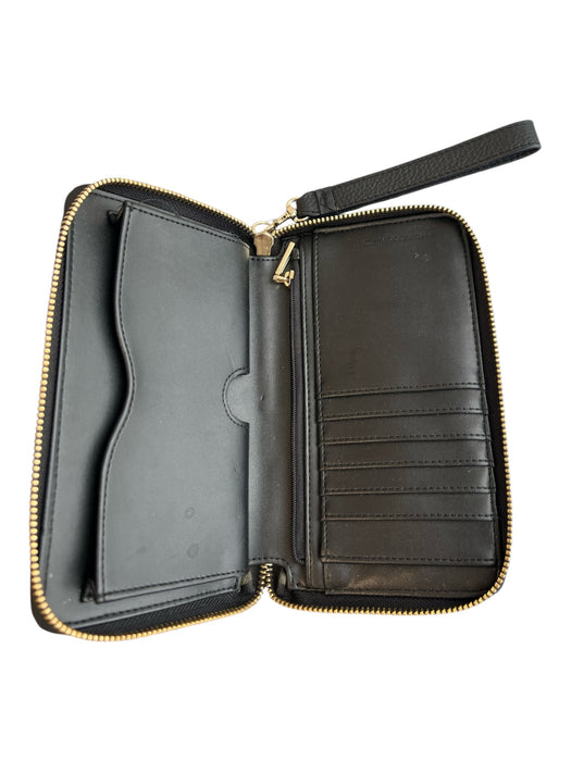 Rebecca Minkoff Black Leather Gold hardware Zipper Closure Wrist Strap Wallets Black
