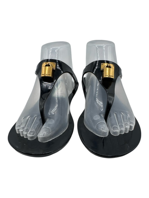Kurt Geiger Shoe Size 40 Black Rubber T Toe Goldtone Hardware Open Toe Sandals Black / 40