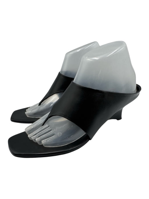 Khaite Shoe Size 40 Black Leather Thong Strap Square Toe Open Toe Sandals Black / 40