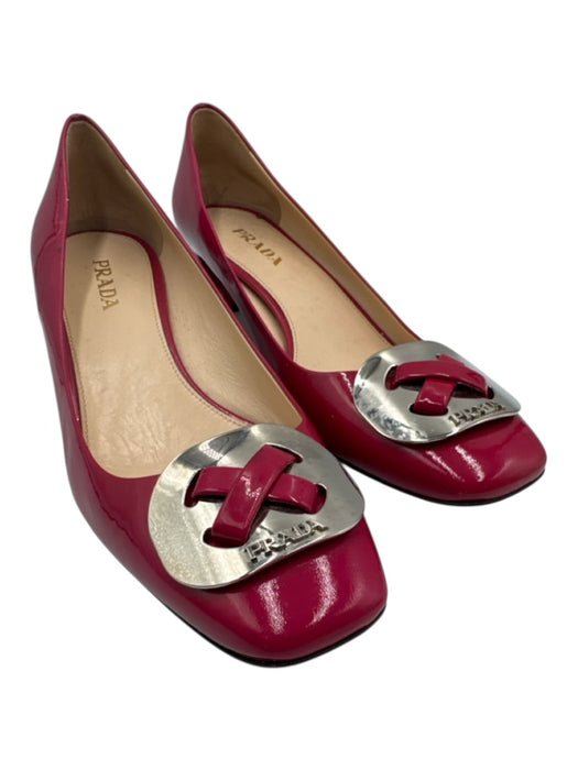 Prada Shoe Size 40.5 Raspberry Pink Patent Leather Silver Logo Button Logo Pumps Raspberry Pink / 40.5