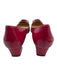 Prada Shoe Size 40.5 Raspberry Pink Patent Leather Silver Logo Button Logo Pumps Raspberry Pink / 40.5