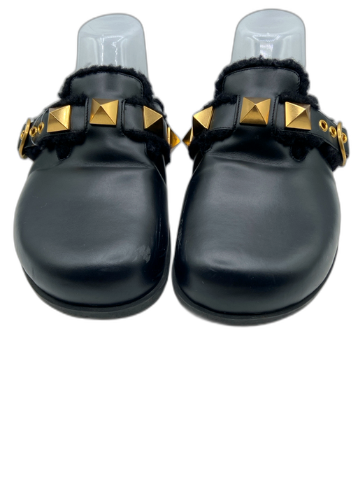Valentino Garavani Shoe Size 39 Black & Gold Leather Upper Shearling Lined Flats Black & Gold / 39