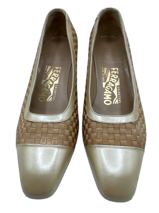 Salvatore Ferragamo Shoe Size 8 Beige & Gold Patent Leather Block Heel Pumps Beige & Gold / 8