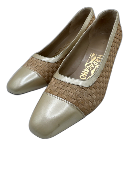 Salvatore Ferragamo Shoe Size 8 Beige & Gold Patent Leather Block Heel Pumps Beige & Gold / 8