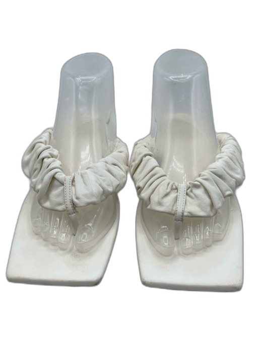 Khaite Shoe Size 40 White Leather Square Toe Square Heel Thong Sandals White / 40