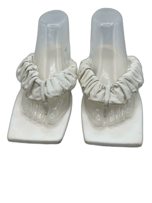 Khaite Shoe Size 40 White Leather Square Toe Square Heel Thong Sandals White / 40