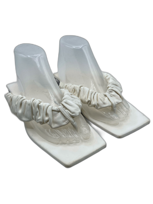 Khaite Shoe Size 40 White Leather Square Toe Square Heel Thong Sandals White / 40