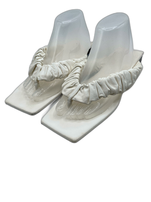 Khaite Shoe Size 40 White Leather Square Toe Square Heel Thong Sandals White / 40