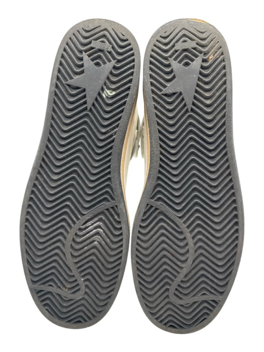 Golden Goose Shoe Size 40 Silver & White Leather Upper Perforated Star Sneakers Silver & White / 40