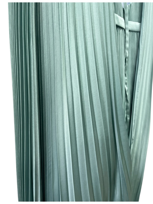 Ieena for Mac Duggal Size 10 Sage green Polyester Satin Pleated Sleeveless Gown Sage green / 10