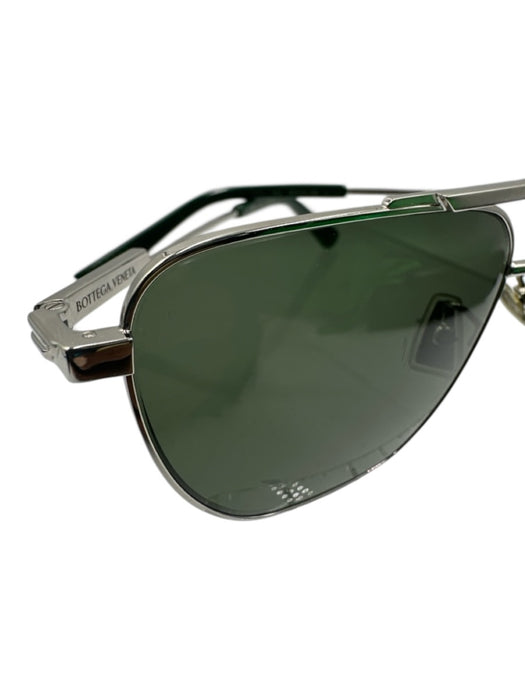 Bottega Veneta AS IS Silver & Green Case Men's Sunglasses Silver & Green
