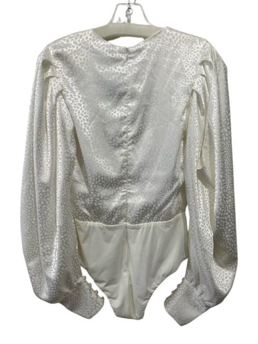 PatBo Size 4 White Poly Blend Leopard Print V Neck Satin Long Sleeve Bodysuit White / 4