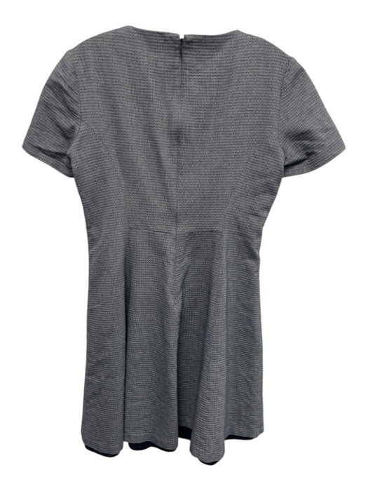 Theory Size 6 Navy Blue & White Cotton Blend Short Sleeve Fit & Flare Dress Navy Blue & White / 6