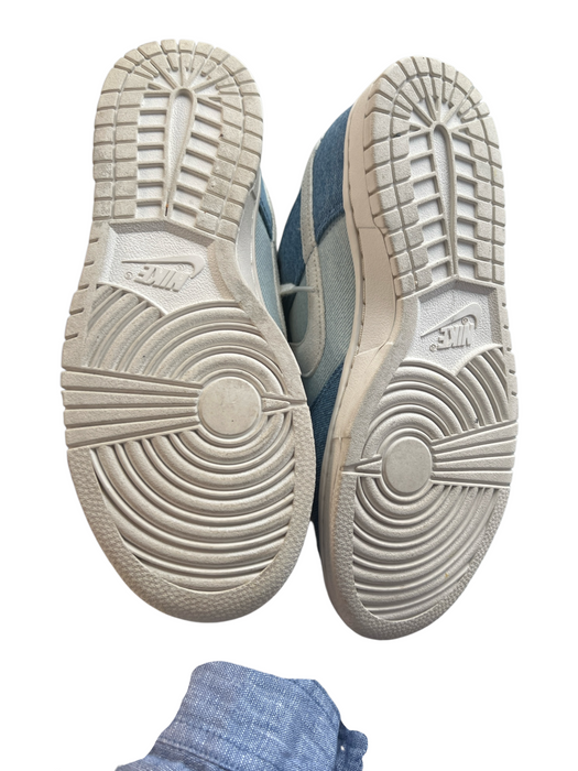 Nike Shoe Size 8.5 Blue & White Canvas Round Almond Toe Lace Up Low Top Shoes Blue & White / 8.5