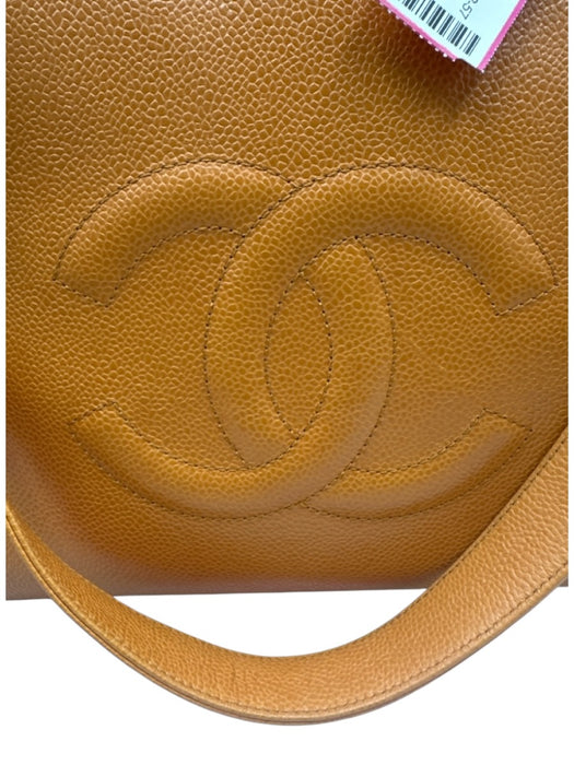 Chanel Orange Caviar Leather Zip Close Interlocking CC Chain Strap Pockets Bag Orange / Large