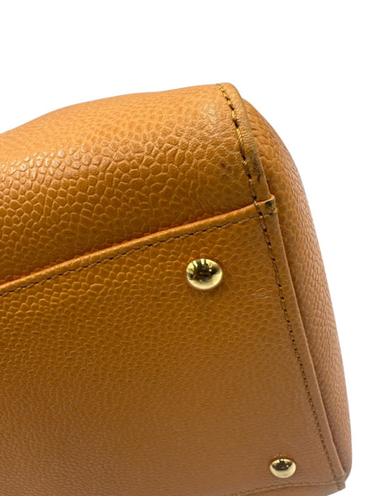 Chanel Orange Caviar Leather Zip Close Interlocking CC Chain Strap Pockets Bag Orange / Large