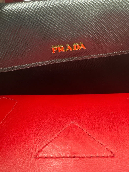 Prada Black & Red Saffiano Leather Open Top Top Handles Dust bag incl. Bag Black & Red / M