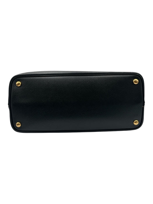 Prada Black & Red Saffiano Leather Open Top Top Handles Dust bag incl. Bag Black & Red / M