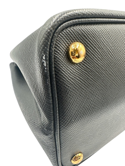 Prada Black & Red Saffiano Leather Open Top Top Handles Dust bag incl. Bag Black & Red / M