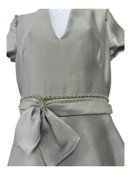 Reem Acra Size Small Gray Polyester Short Sleeve V Neck Rhinestone detail Dress Gray / Small