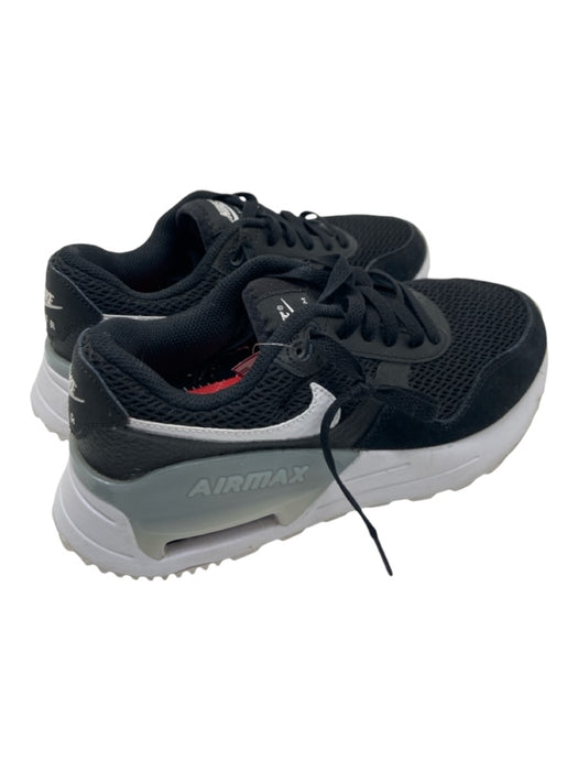 Nike Shoe Size 7.5 Black & White Synthetic Rubber Textile Air Max Sneakers Black & White / 7.5