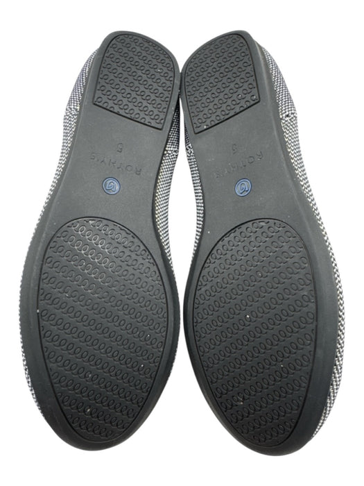 Rothy's Shoe Size 5 White, Black, Blue Synthetic Knit Slip On Shoes White, Black, Blue / 5