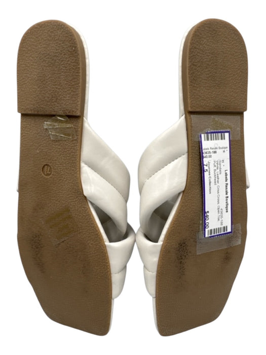 Journee Collection Shoe Size 7.5 White Leather Criss Cross Open Toe Puff Sandals White / 7.5