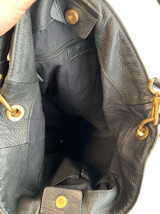 Marc By Marc Jacobs Black Leather Gold hardware Magnetic Snap Inside Pocket Bag Black