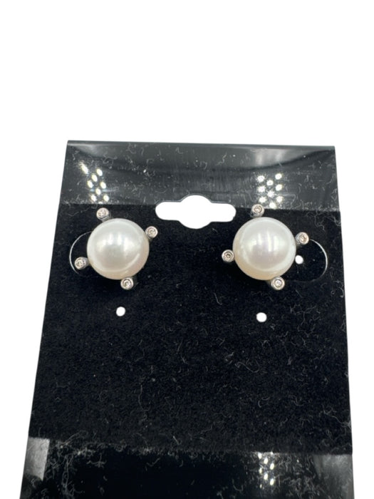 David Yurman Silver & Pearl Pearl Pave Diamonds Cable Post Back Studs Earrings Silver & Pearl