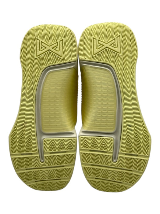 Nike Shoe Size 9.5 White, Green, Yellow Synthetic Mesh lace up Low Top Sneakers White, Green, Yellow / 9.5