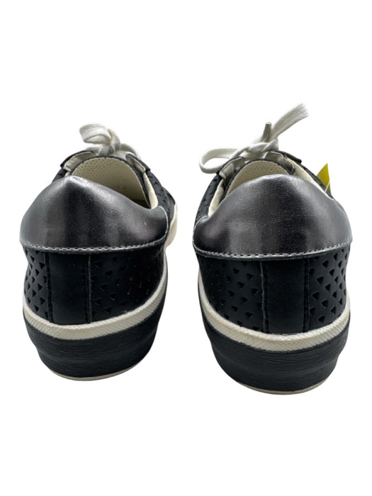 Dolce Vita Shoe Size 6.5 Black & White Leather Upper Perforated Low Top Sneakers Black & White / 6.5