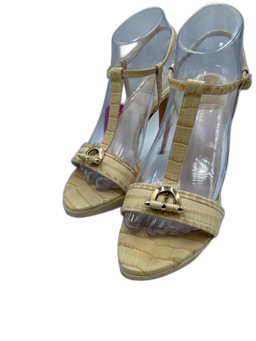 Christian Dior Shoe Size 38.5 Cream & Tan Leather Croc Embossed T-Strap Sandals Cream & Tan / 38.5